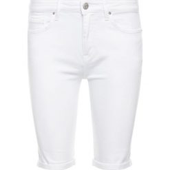Szorty jeansowe TOMMY HILFIGER Venice Slim Rw Bermuda Clr WW0WW25109. Białe szorty damskie TOMMY HILFIGER, bez wzorów, z elastanu. W wyprzedaży za 229,00 zł.