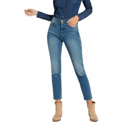 Jeansy Wrangler Retro Skinny W253UN21Y. Pomarańczowe jeansy damskie Wrangler. W wyprzedaży za 239,99 zł.