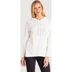 BLUZA Armani Exchange. Białe bluzy damskie Armani Exchange, xs, z aplikacjami, bez rękawów, z kapturem. Za 619,00 zł.