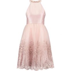 Sukienki: Chi Chi London Petite ANNALEISE Sukienka koktajlowa pink
