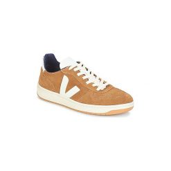 Buty Veja V-10. Pomarańczowe trampki męskie marki Veja, bez wzorów, bez zapięcia. Za 549,00 zł.