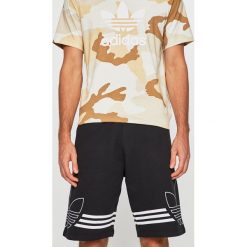 Adidas Originals - Szorty. Czarne spodenki i szorty męskie adidas Originals, m, z nadrukiem, z bawełny, casualowe. W wyprzedaży za 139,90 zł.