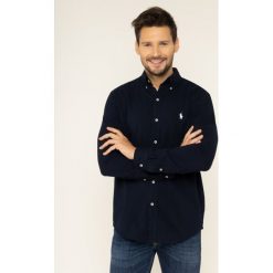 Koszula Polo Ralph Lauren 710654408016. Niebieskie koszule męskie Polo Ralph Lauren, m, bez wzorów, z bawełny, casualowe, polo, bez rękawów. W wyprzedaży za 349,00 zł.