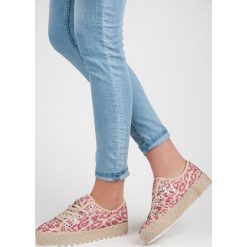 Trampki damskie slip on: Stylowe Trampki Z Cekinami TILLY