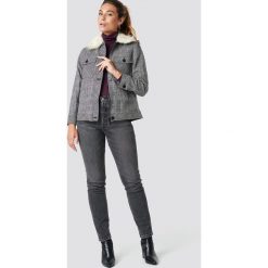 Trendyol Kurtka w kratkę - Grey. Szare kurtki damskie marki Trendyol, na co dzień, l, z poliesteru, casualowe, midi, rozkloszowane. Za 161,95 zł.