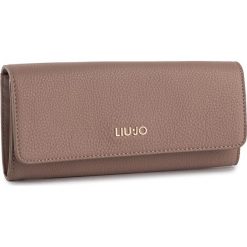 Duży Portfel Damski LIU JO - Xl Bifold A69093 E0031 Nocciola 71418. Pomarańczowe portfele damskie Liu Jo, bez wzorów, ze skóry ekologicznej. Za 299,00 zł.