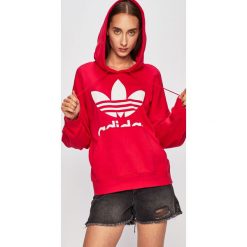 Adidas Originals - Bluza. Czerwone bluzy damskie adidas Originals, z nadrukiem, z bawełny, bez rękawów, z kapturem. W wyprzedaży za 199,90 zł.