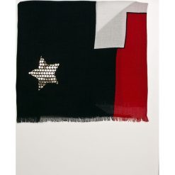 Tommy Hilfiger - Szal. Szare szaliki damskie TOMMY HILFIGER, z bawełny. Za 199,90 zł.