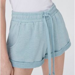 Dresowe szorty - Turkusowy. Niebieskie szorty damskie Sinsay, s, bez wzorów, z dresówki. Za 19,99 zł.