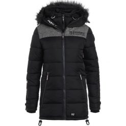 Superdry ALPINE ATTITUDE Kurtka snowboardowa black. Czarne kurtki damskie marki Superdry, s, z nylonu, narciarskie. W wyprzedaży za 871,20 zł.