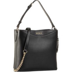 Torebka DKNY - Dayna Bucket R02JKI62 Blk/Gold BGD. Czarne torebki klasyczne damskie DKNY, bez wzorów, ze skóry, klasyczne, bez dodatków. Za 1339,00 zł.