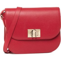 Torebka FURLA - 1927 BAXPACO-ARE000-RUB00-1-007-20-RO-B Ruby. Czerwone listonoszki damskie Furla, bez wzorów, ze skóry, bez dodatków. Za 1469,00 zł.