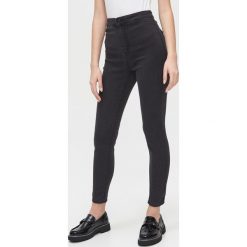 Jegginsy high waist - Szary. Szare jeansy damskie Cropp, z podwyższonym stanem. Za 59,99 zł.