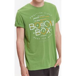 T-SHIRT MĘSKI Z NADRUKIEM. Brązowe t-shirty męskie z nadrukiem Top Secret, na lato, m, z bawełny. Za 19,99 zł.