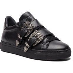 Sneakersy Stokton 663-D-FW18. Czarne półbuty damskie Stokton. W wyprzedaży za 439,00 zł.