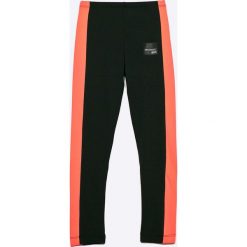 Adidas Originals - Legginsy dziecięce 128-170 cm. Czarne spodnie dziewczęce adidas Originals, bez wzorów, z elastanu. W wyprzedaży za 79,90 zł.