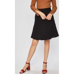 Trussardi Jeans - Spódnica. Czarne spódniczki damskie Trussardi Jeans, m, bez wzorów, z elastanu, z podwyższonym stanem, mini, rozkloszowane. Za 499,90 zł.