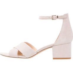 Sandały damskie: Vince Camuto FLORRIE Sandały demure