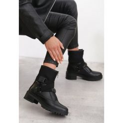 Czarne Botki Taiga. Czarne botki damskie Born2be, na jesień, sportowe, przed kolano, na wysokim obcasie, na płaskiej podeszwie, z paskami. Za 239,99 zł.