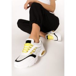 Biało-Żółte Sneakersy Natural Glisten. Białe sneakersy damskie Born2be, z dzianiny. Za 99,99 zł.
