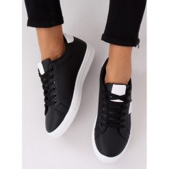 Czarne trampki sportowe PESCA. Czarne buty sportowe damskie FunKee.pl, z aplikacjami, z tkaniny, na sznurówki. Za 83,99 zł.