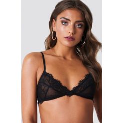 Biustonosze bardotka: NA-KD Lingerie Koronkowy biustonosz Romantic – Black
