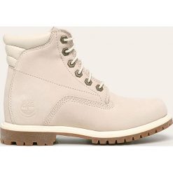 Timberland - Workery skórzane Waterville. Białe workery damskie Timberland, ze skóry, na sznurówki. W wyprzedaży za 699,90 zł.