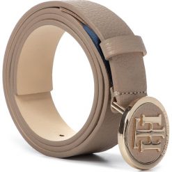 Pasek Damski TOMMY HILFIGER - Th Round Buckle Belt 3.0 AW0AW07143 GES. Brązowe paski damskie TOMMY HILFIGER, w paski, ze skóry. W wyprzedaży za 229,00 zł.