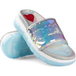 Klapki Love Moschino. Klapki damskie bez wzorów, bez obcasa. Za 799,00 zł.