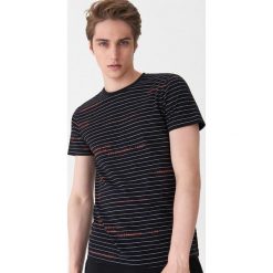 T-shirt w paski - Czarny. Czarne t-shirty męskie House, s, w paski, bez kołnierzyka. Za 39,99 zł.