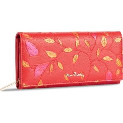 Duży Portfel Damski PIERRE CARDIN - 04 PLANT 106 Red 19210. Czerwone portfele damskie Pierre Cardin, bez wzorów, ze skóry. Za 129,00 zł.