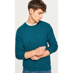 Sweter z dzianiny o strukturalnym splocie - Turkusowy. Niebieskie swetry klasyczne męskie marki Reserved, l, z dzianiny. Za 119,99 zł.