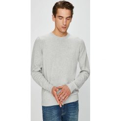 Pepe Jeans - Sweter. Szare swetry męskie Pepe Jeans, m, bez wzorów, z bawełny, z okrągłym kołnierzem, bez kaptura. W wyprzedaży za 99,90 zł.