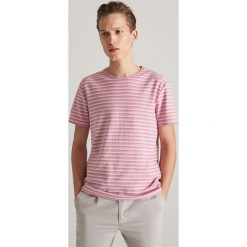 T-shirt z prążkowanej dzianiny - Pomarańczo. Szare t-shirty męskie marki Reserved, s, bez wzorów, z dzianiny, bez kołnierzyka. Za 79,99 zł.