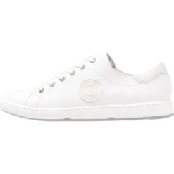 Trampki damskie slip on: Pataugas JAYO Tenisówki i Trampki blanc