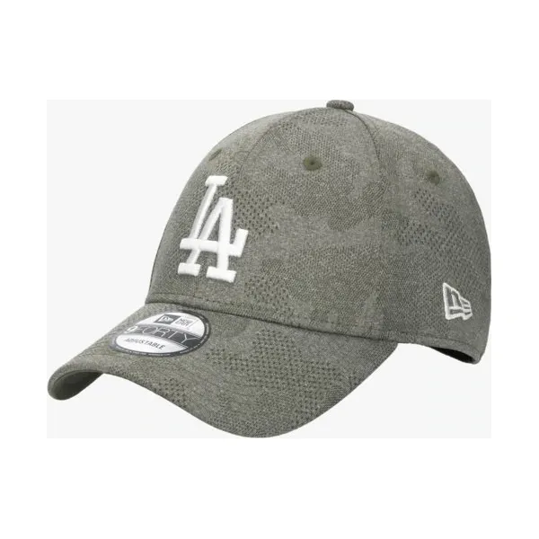 New Era Czapka Engineered Plus 9Forty Losdod Novwhi , khaki, rozmiar ONE-SIZE. Brązowe czapki damskie New Era, bez wzorów, z poliesteru. Za 149,99 zł.