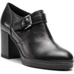 Półbuty GEOX - D Remigia C D84AFC 00043 C9999 Black. Czarne półbuty damskie Geox, bez wzorów, ze skóry ekologicznej, bez obcasa, na obcasie, bez zapięcia. W wyprzedaży za 309,00 zł.