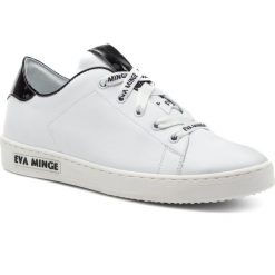 Sneakersy EVA MINGE - EM-10-05-000093 146. Białe półbuty damskie Eva Minge, ze skóry ekologicznej. Za 399,00 zł.