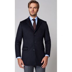 Płaszcz Granatowy Jarred. Niebieskie płaszcze męskie LANCERTO, na jesień, m, bez wzorów, z bawełny, eleganckie, bez kaptura. W wyprzedaży za 399,90 zł.