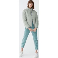 Pikowana kurtka sztruksowa. Szare kurtki damskie pikowane Pull&Bear, ze sztruksu. Za 199,00 zł.