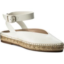 Espadryle STUART WEITZMAN - Toga XL17455 Off White Arizona. Białe espadryle damskie marki Stuart Weitzman, bez wzorów, ze skóry, bez obcasa. W wyprzedaży za 1149,00 zł.
