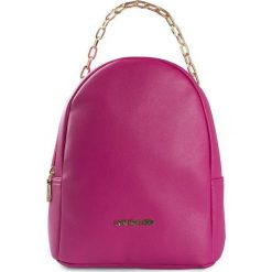 Plecak Love Moschino. Żółte nerki damskie Love Moschino, bez wzorów, ze skóry ekologicznej. Za 359,00 zł.