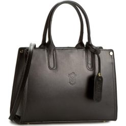 Torebka CREOLE - K10303 Czarny. Czarne torebki klasyczne damskie Creole, bez wzorów, ze skóry, eleganckie, bez dodatków. W wyprzedaży za 219,00 zł.
