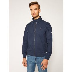 Kurtka przejściowa Tommy Jeans DM0DM08424. Niebieskie kurtki męskie Tommy Jeans, m, bez wzorów, z jeansu, bez kaptura. Za 649,00 zł.