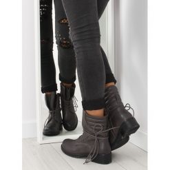 Botki glany szare 9560 GREY. Szare botki damskie obuwie damskie, ze skóry, militarne, bez obcasa, na obcasie, bez zapięcia. Za 75,94 zł.