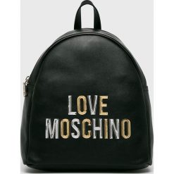 Love Moschino - Plecak. Czarne plecaki damskie Love Moschino, z aplikacjami, z materiału. W wyprzedaży za 699,90 zł.