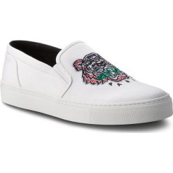 Tenisówki KENZO - F865SN100F70 Blanc 01. Białe trampki męskie Kenzo, bez wzorów, ze skóry, klasyczne, bez zapięcia. W wyprzedaży za 439,00 zł.