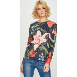 Femi Stories - Bluzka Lonly. Szare bez kategorii marki Femi Stories, s, z elastanu, casualowe, z okrągłym kołnierzem. Za 149,90 zł.
