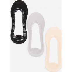 Skarpetki balerinki z bawełną 3 pack - Czarny. Czarne skarpetki damskie Reserved, bez wzorów, z bawełny. W wyprzedaży za 19,99 zł.