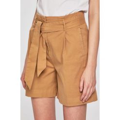 Tommy Hilfiger - Szorty. Niebieskie szorty damskie TOMMY HILFIGER, z haftami, z elastanu, casualowe, z podwyższonym stanem. W wyprzedaży za 299,90 zł.